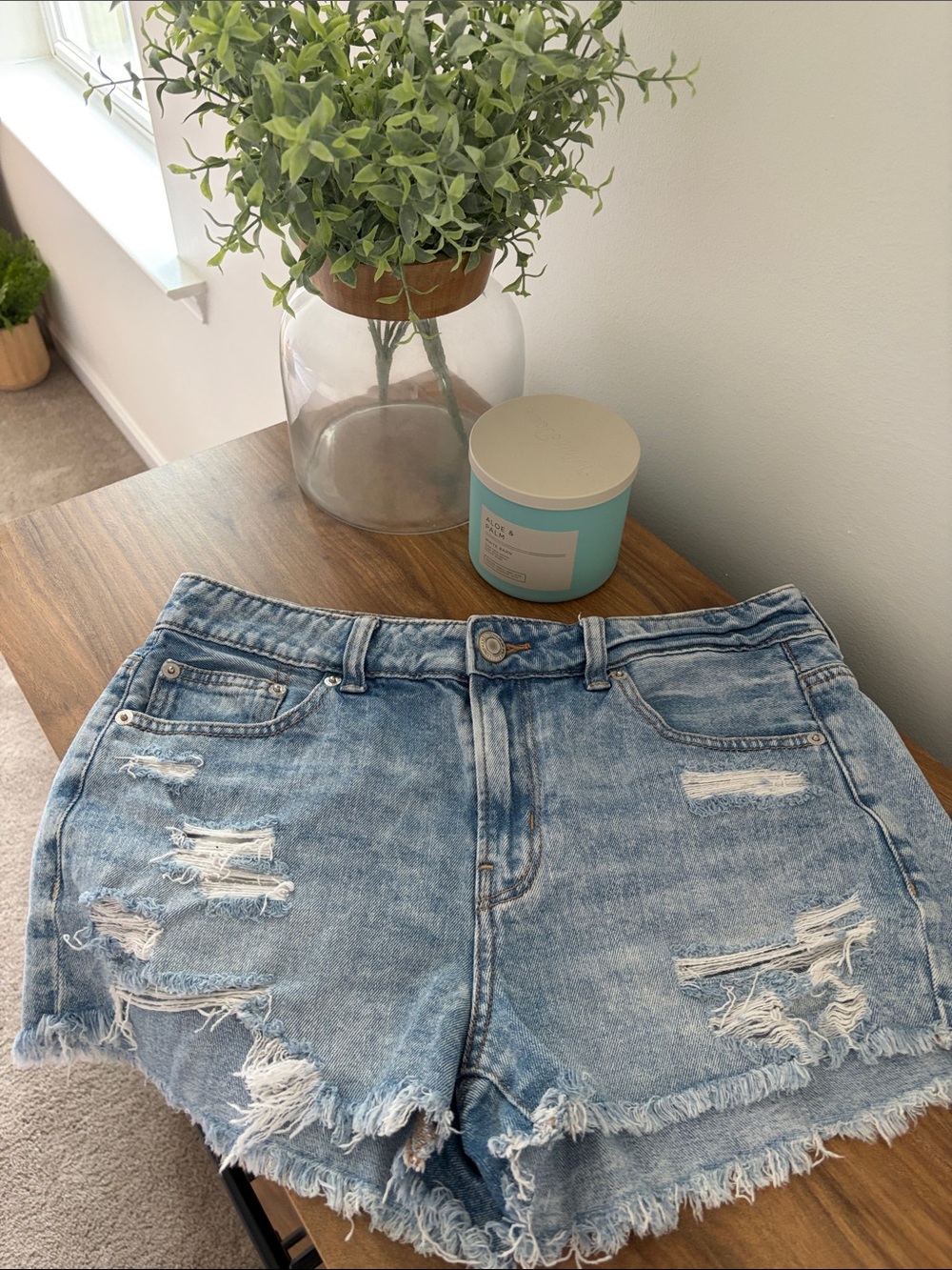 American Eagle Tom girl shortie